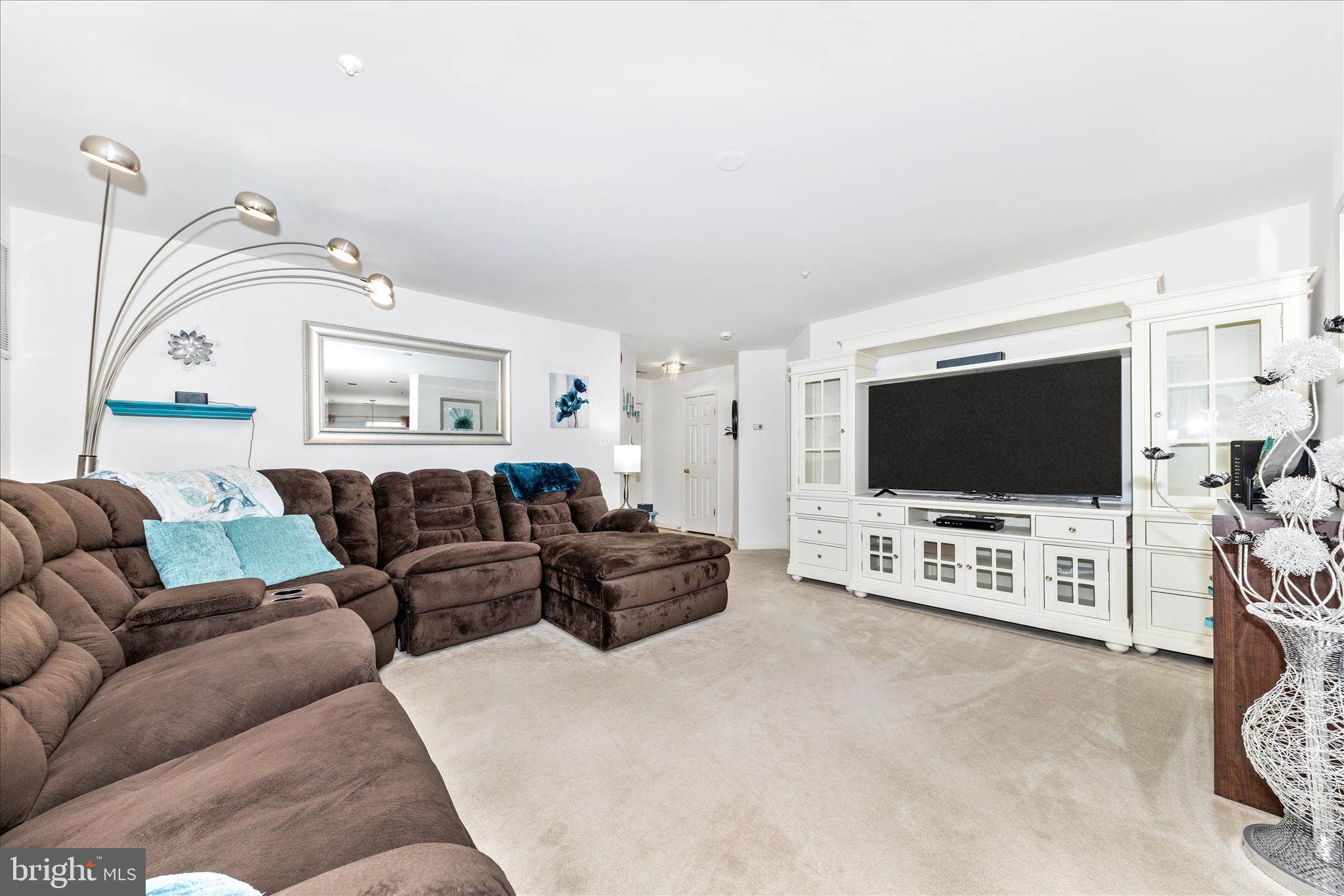 ECHO GLEN - Residential