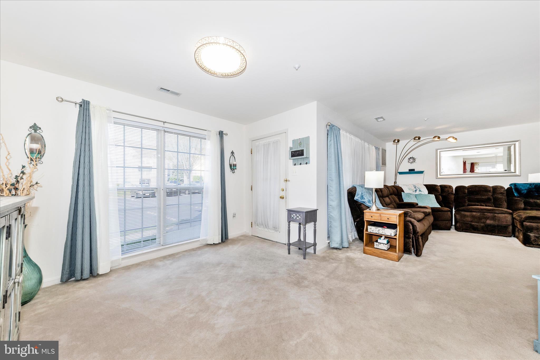 ECHO GLEN - Residential