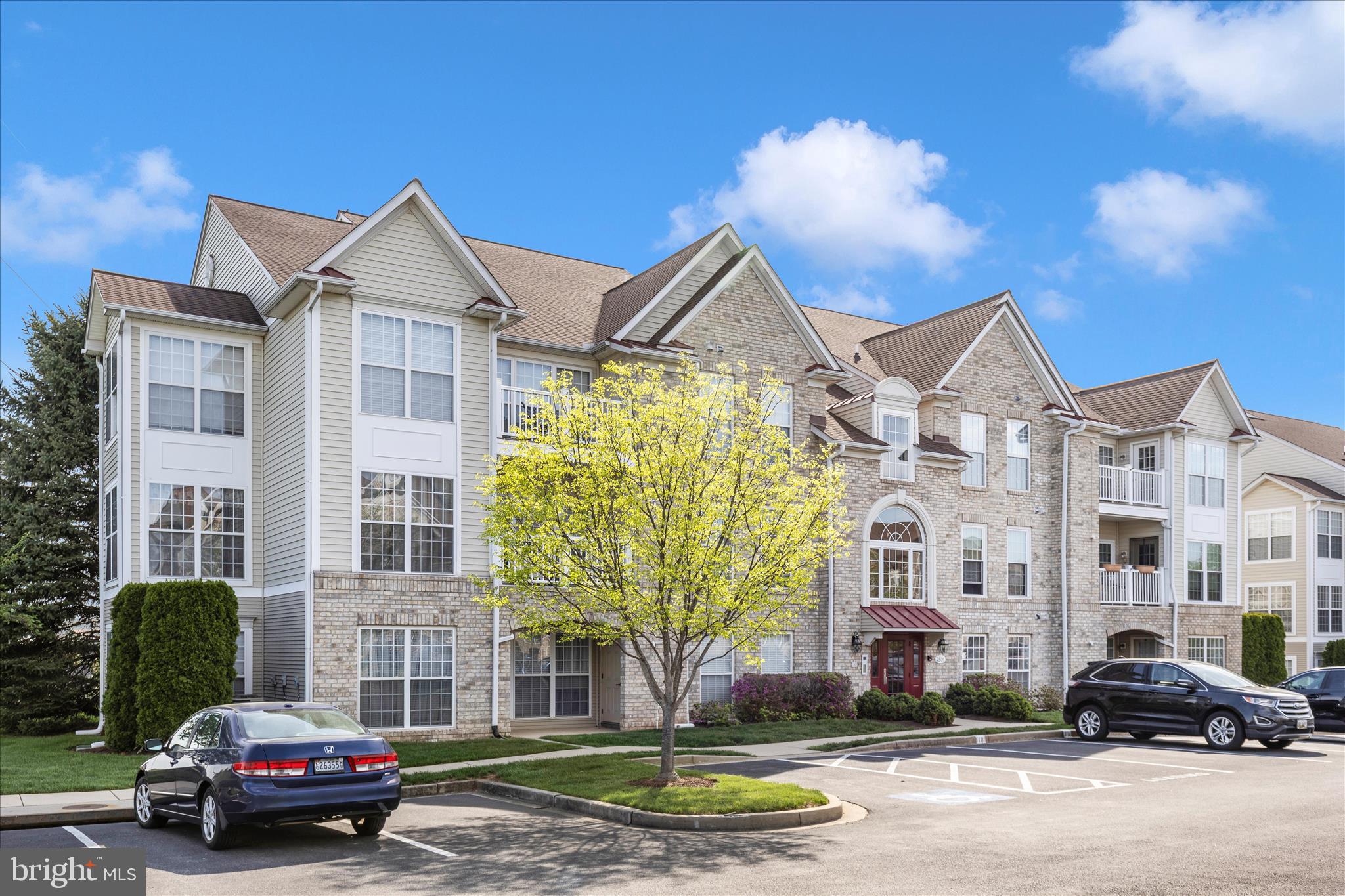 ECHO GLEN - Residential