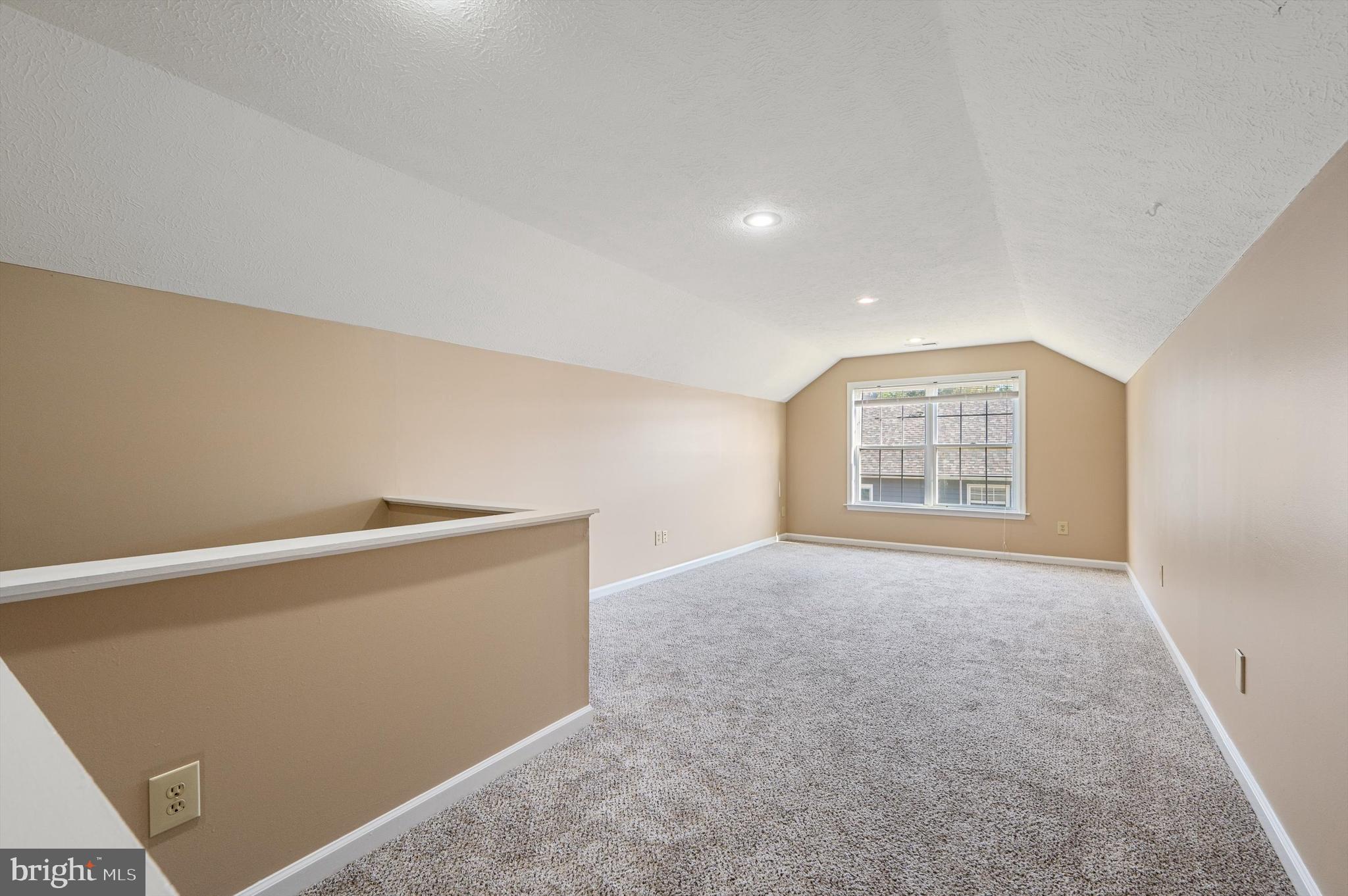 LIMESTONE TERRACE - Residential