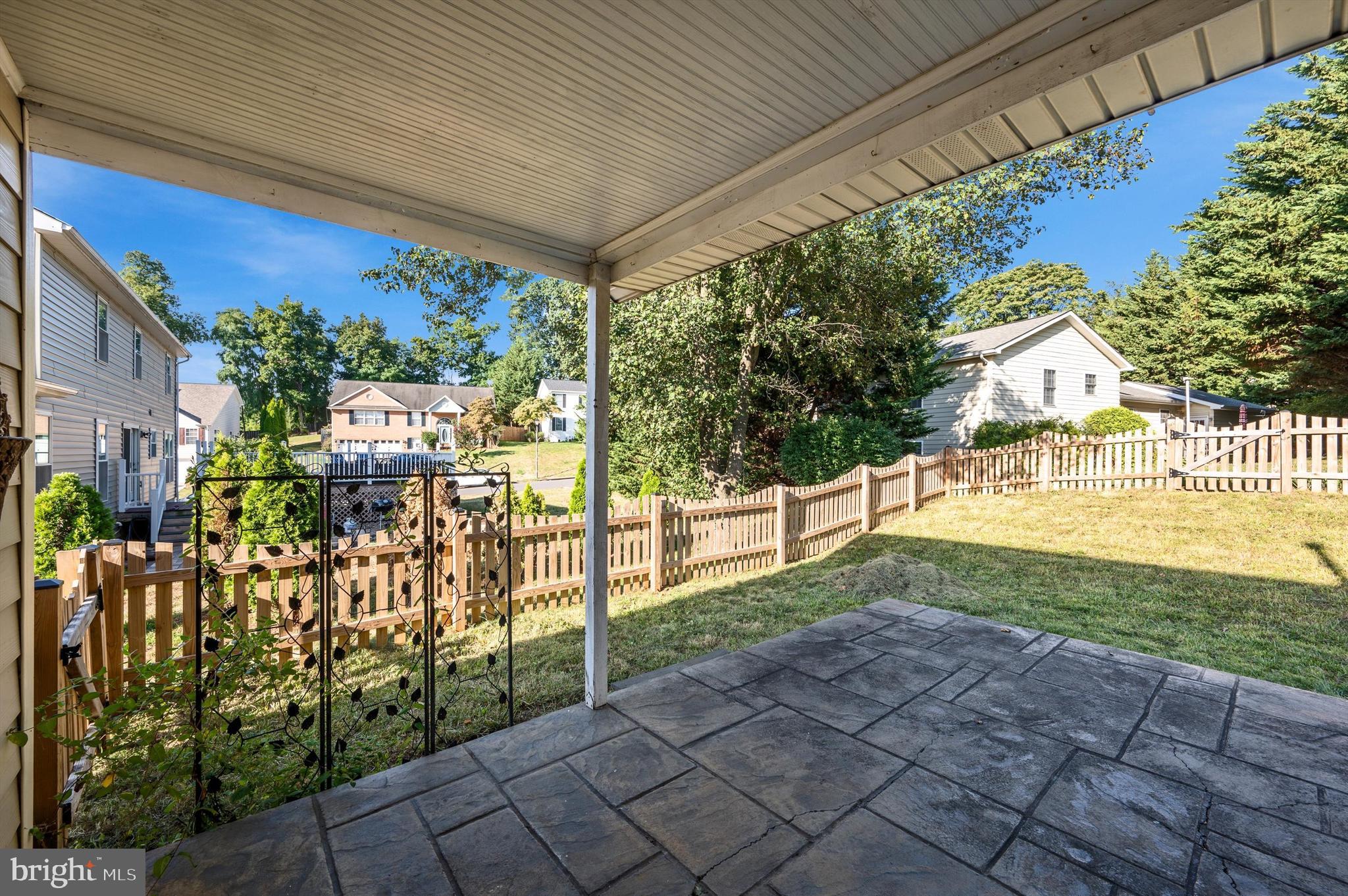 LIMESTONE TERRACE - Residential