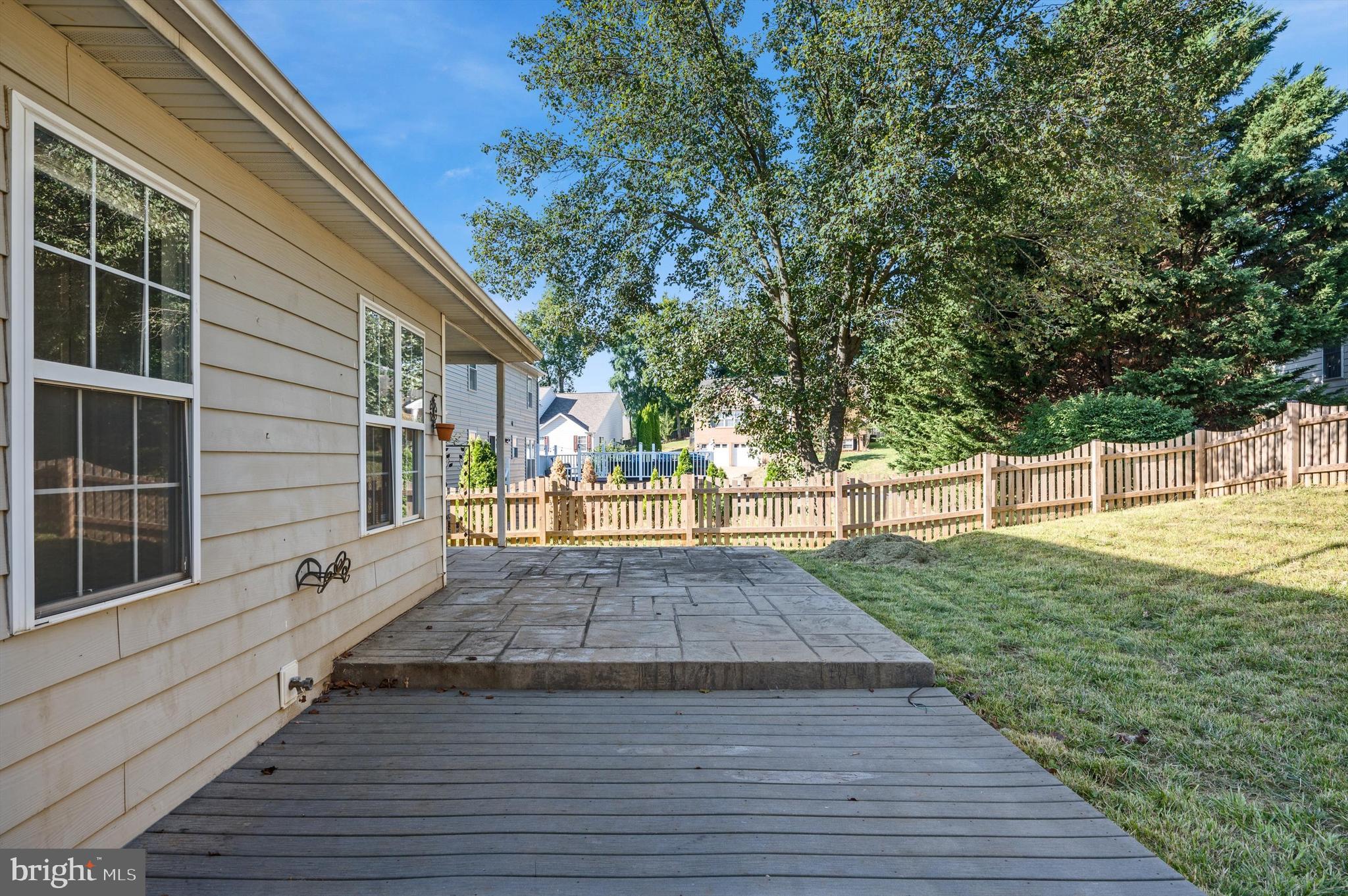 LIMESTONE TERRACE - Residential