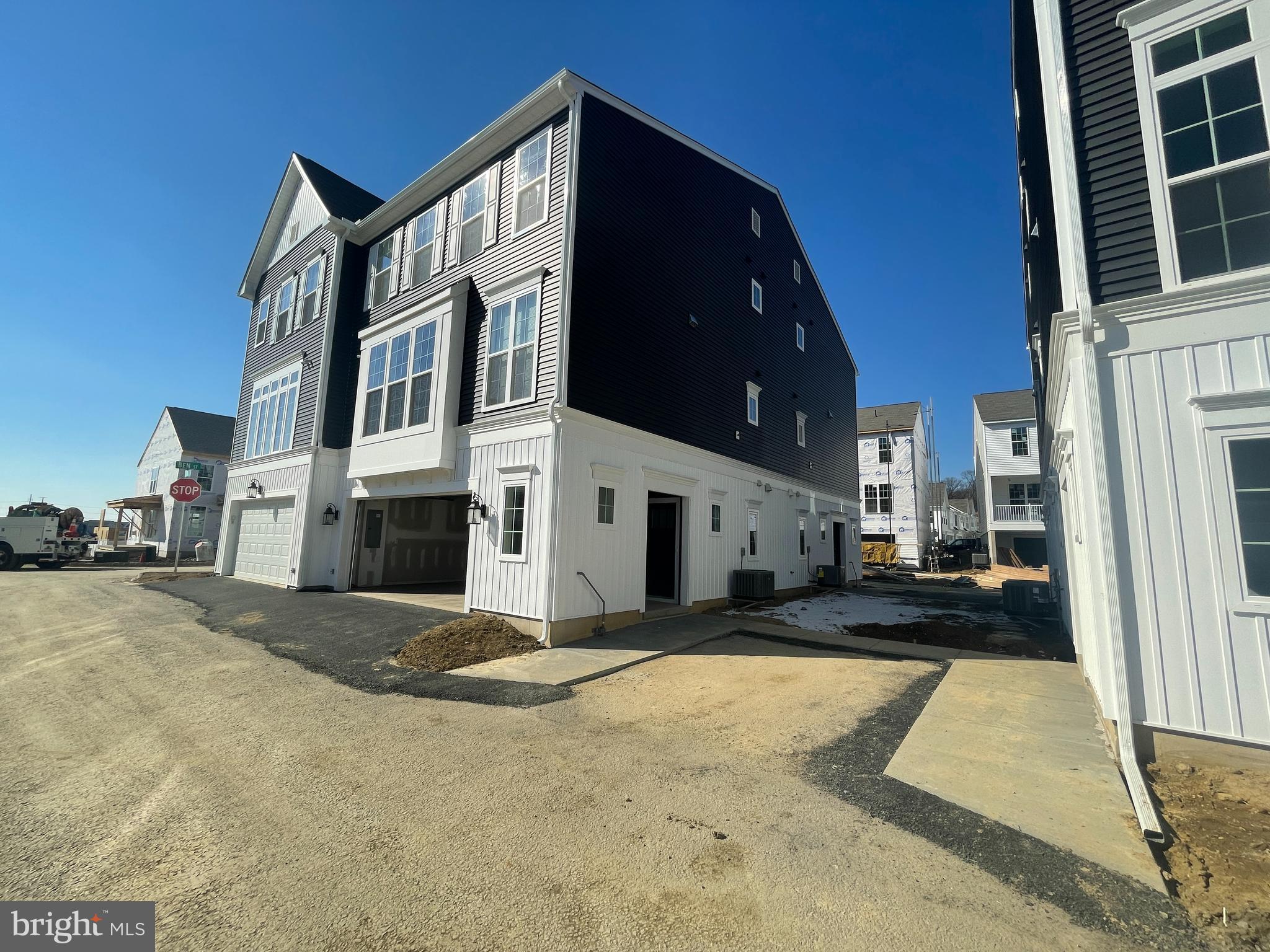 3116 DETWEILER LANE
