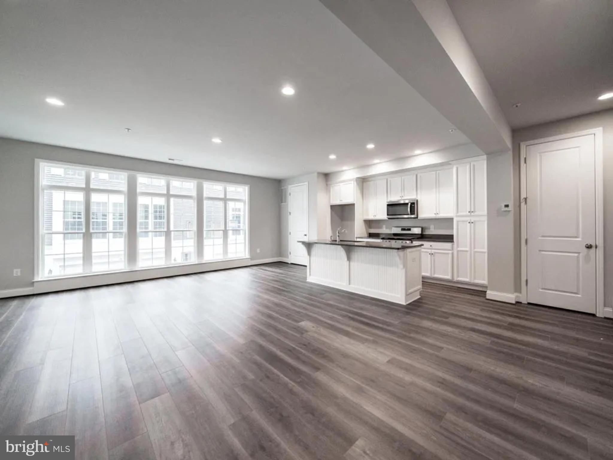 3116 DETWEILER LANE
