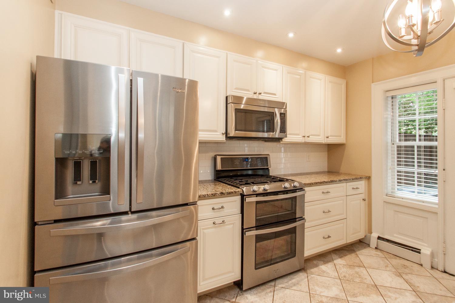 OLD TOWN - Residential Lease