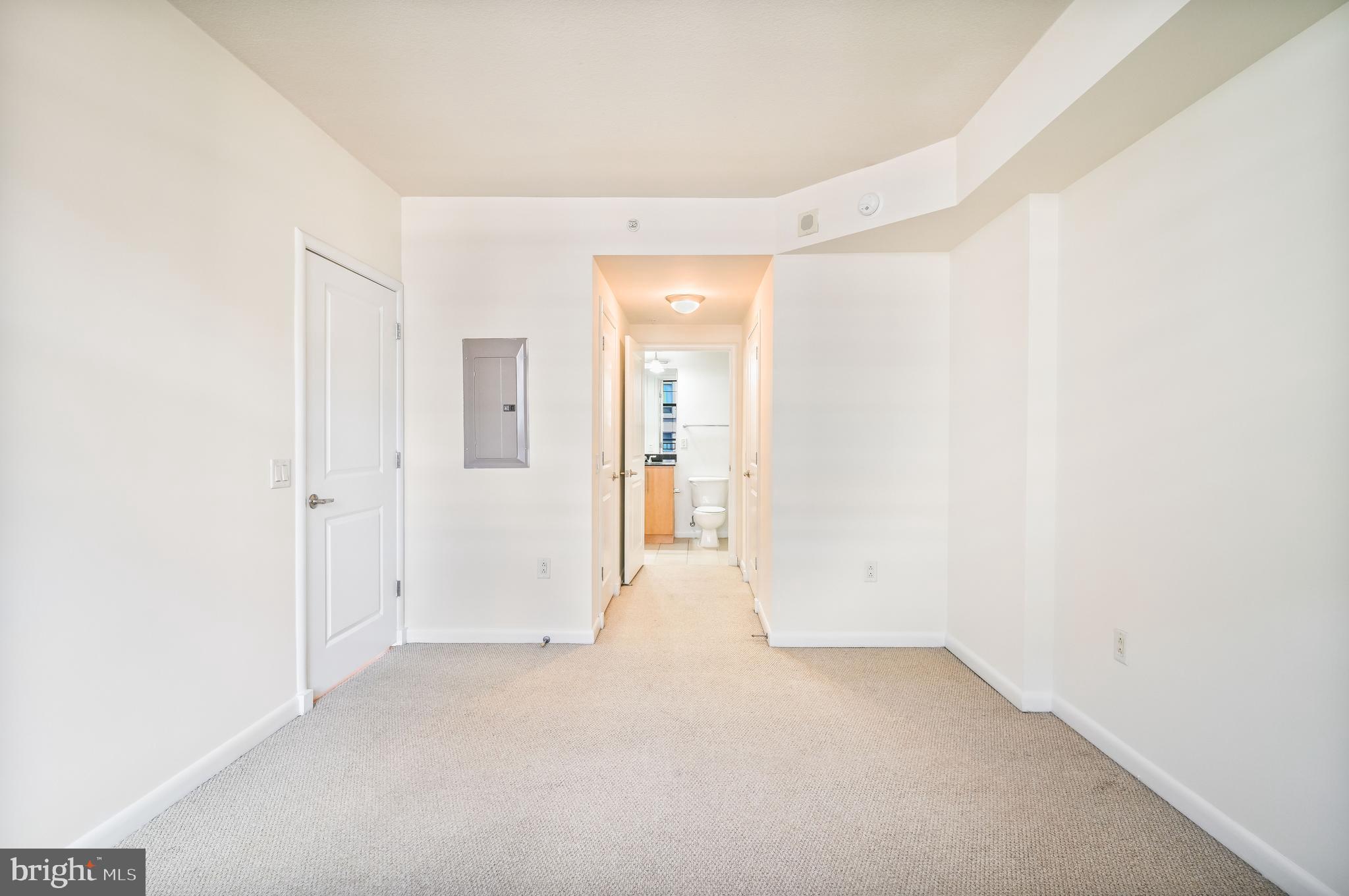 CLARENDON 1021 - Residential Lease