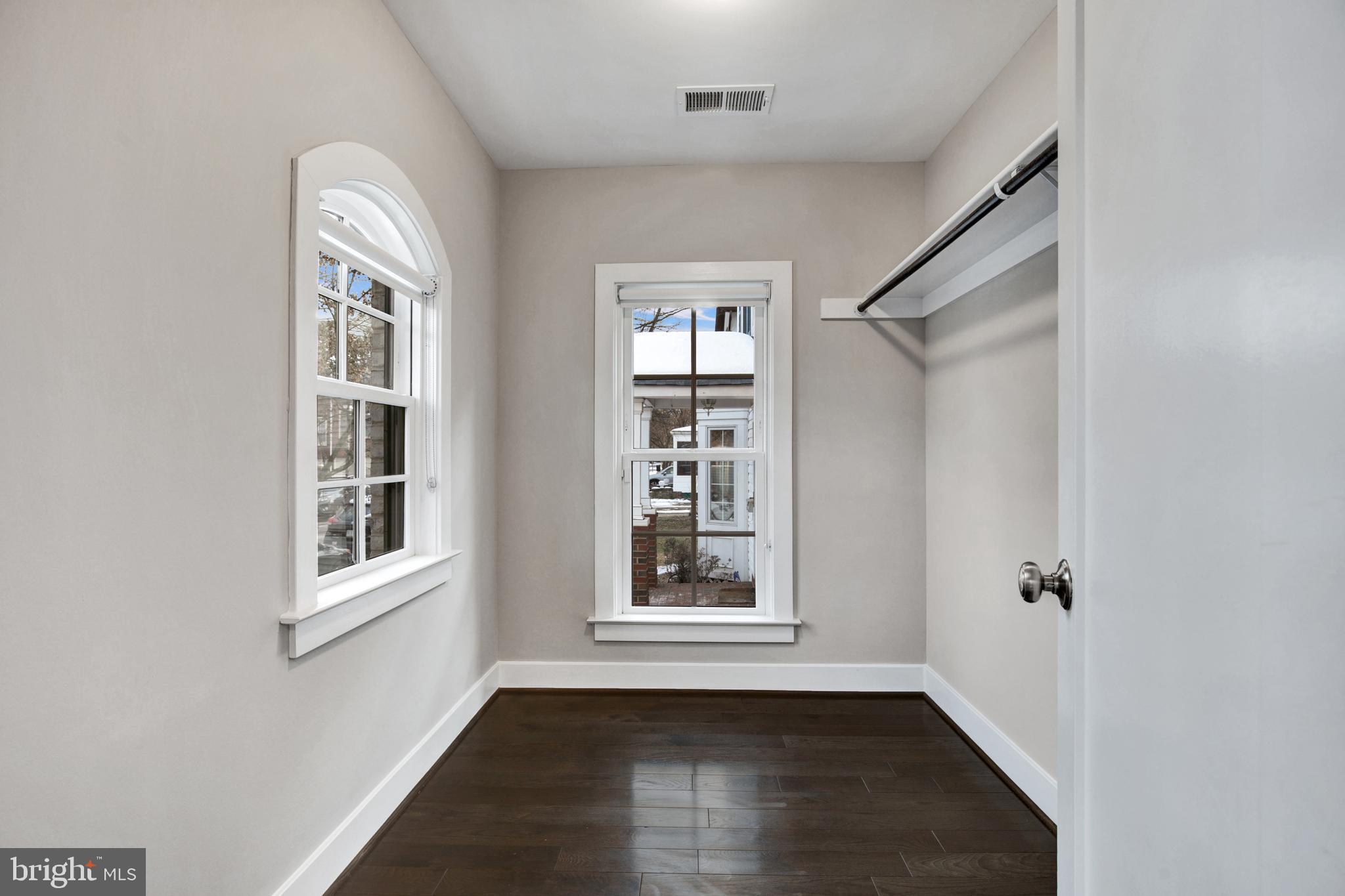 BALLSTON - Residential