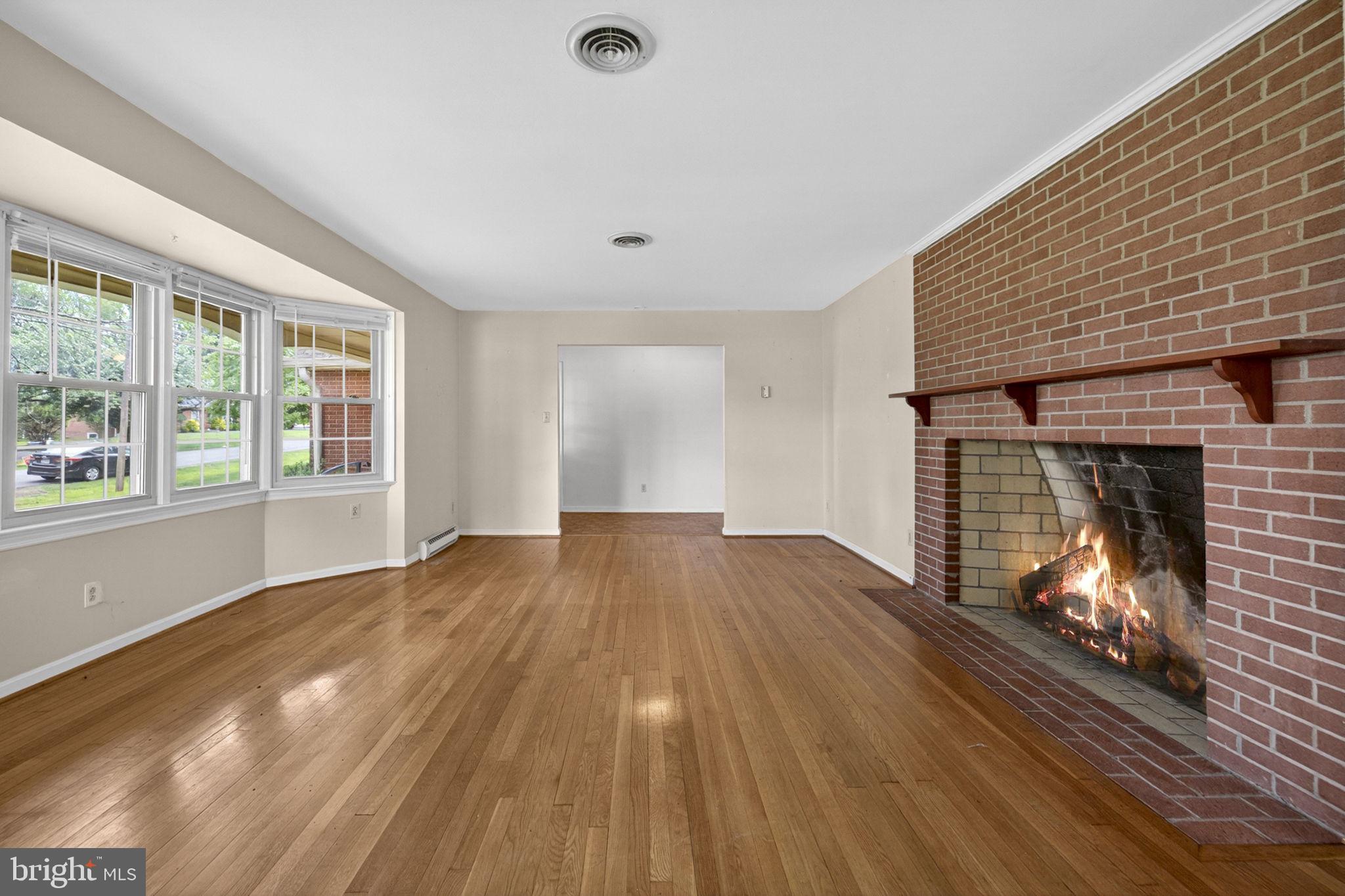 BROADVIEW ACRES - Residential
