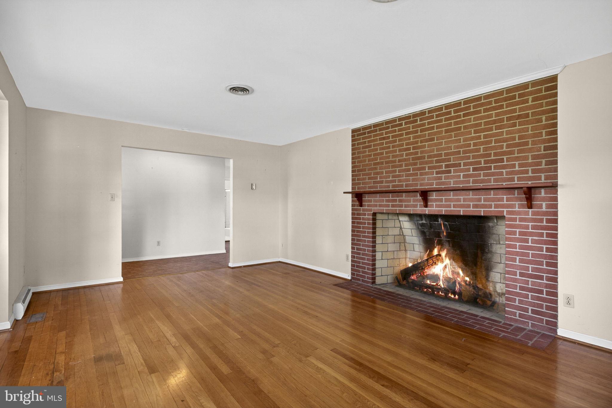 BROADVIEW ACRES - Residential