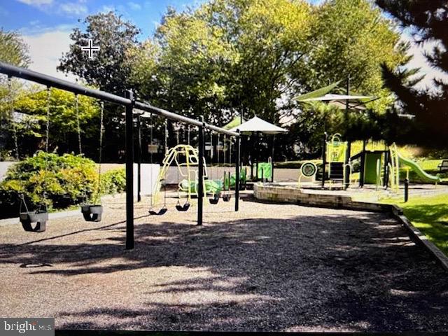 WATERGATE AT LANDMARK - Residential Lease