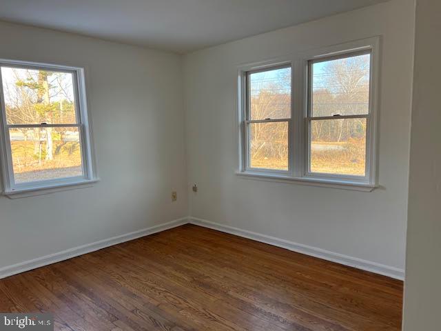 FLORIS DOWNS - Residential Lease