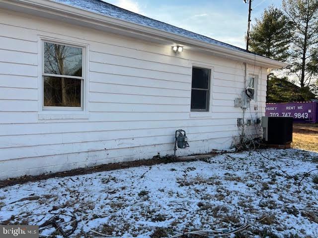 FLORIS DOWNS - Residential Lease