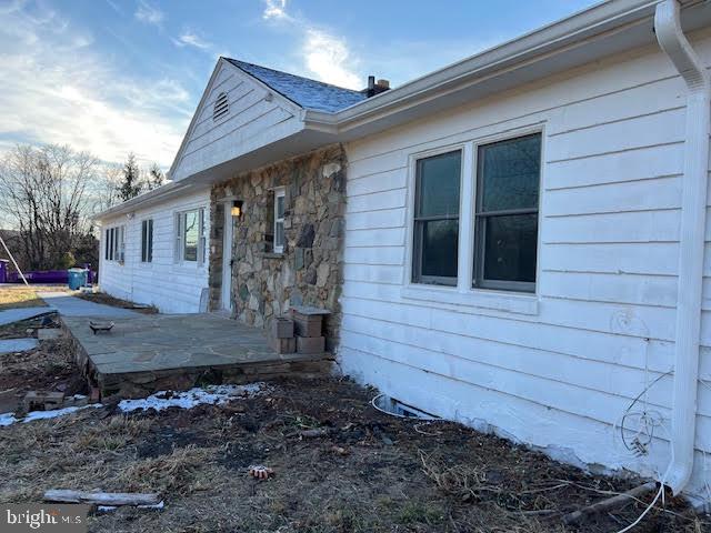 FLORIS DOWNS - Residential Lease