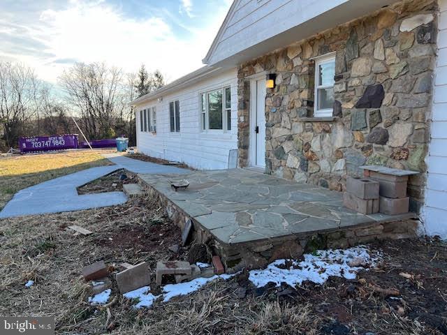 FLORIS DOWNS - Residential Lease