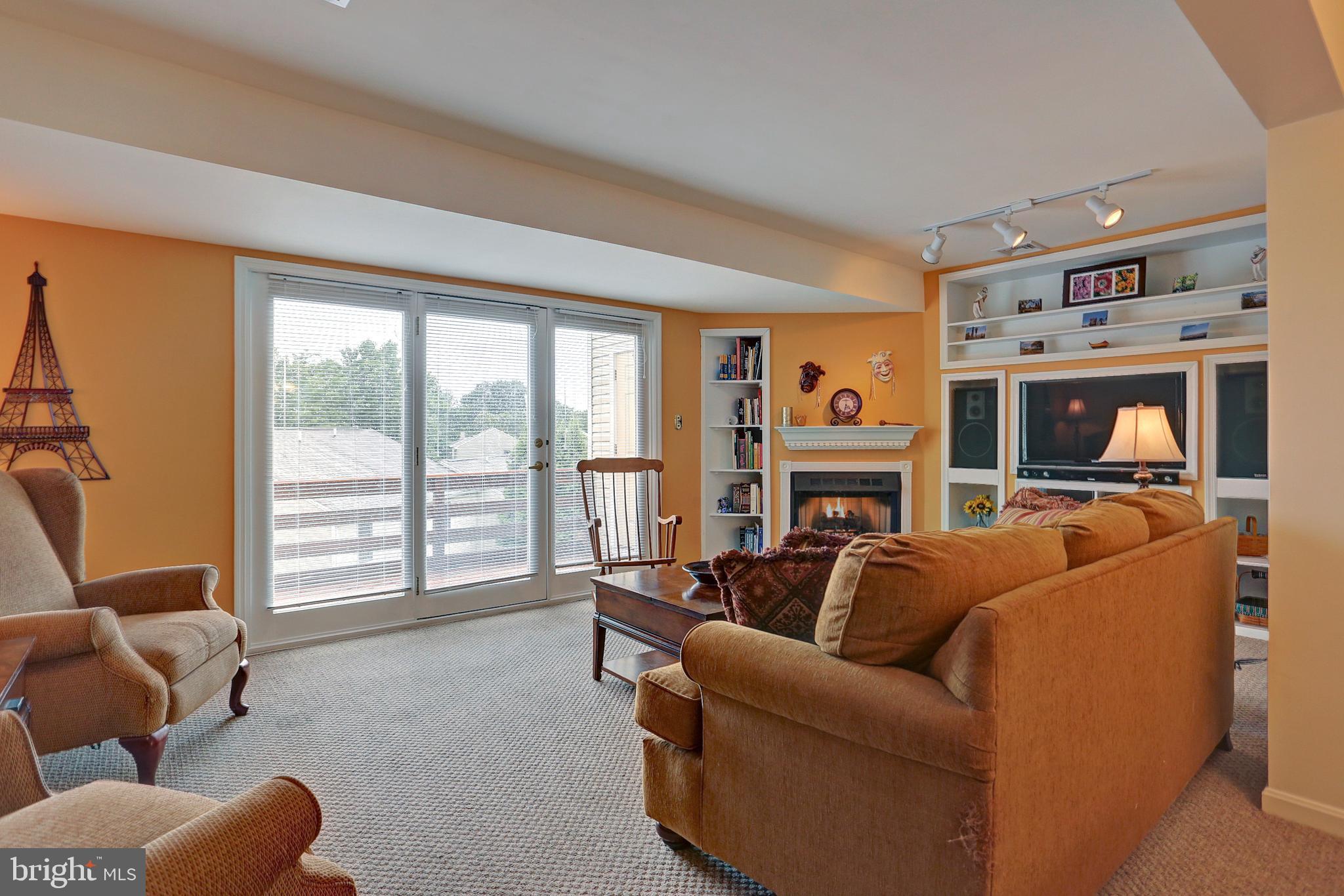 BEACON HILL - Residential