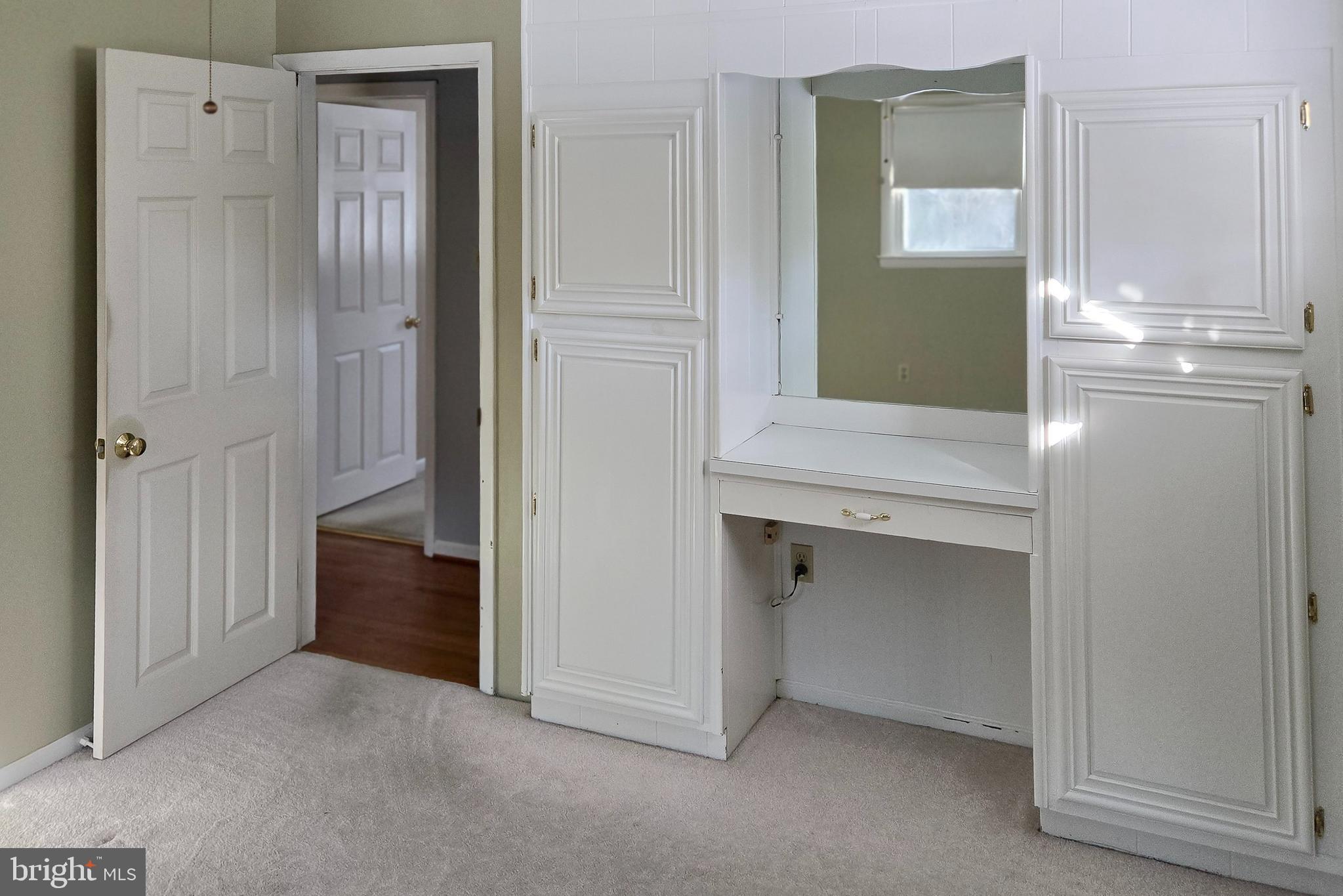 EAST PETERSBURG - Residential