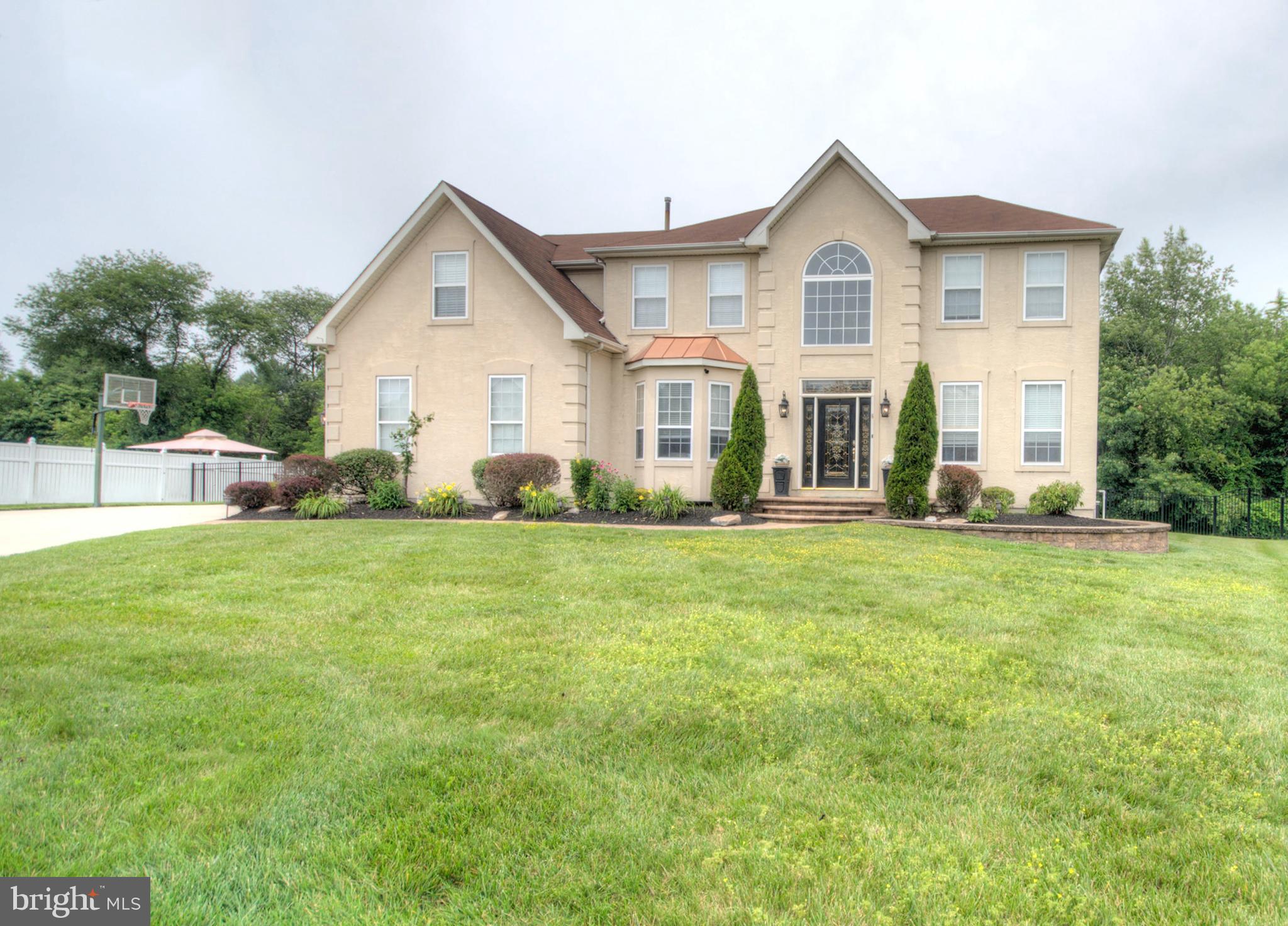 6 CONNEMARA COURT