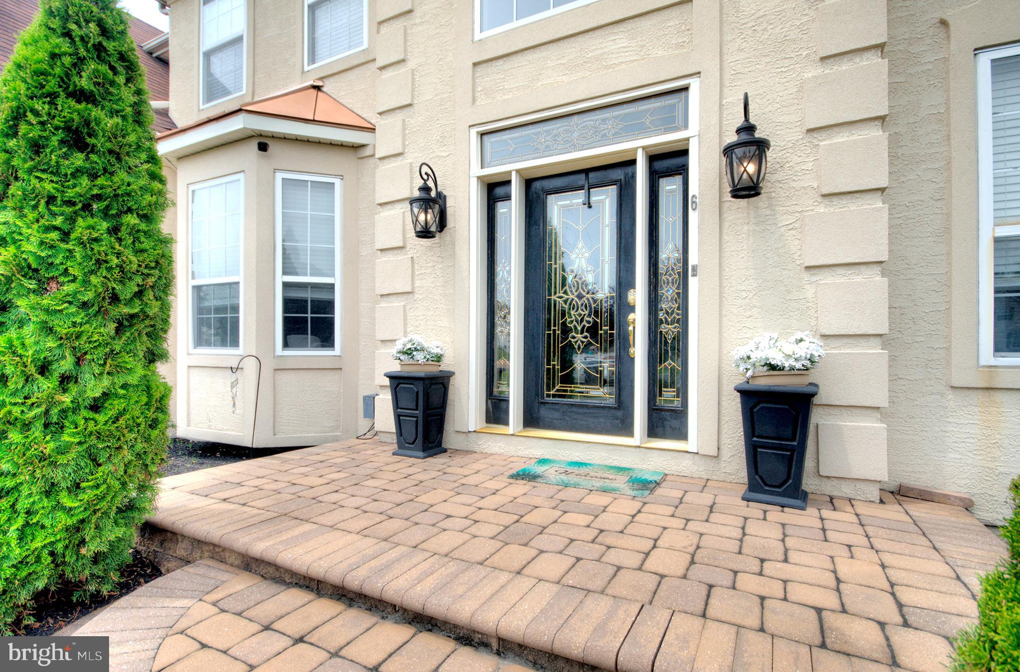 6 CONNEMARA COURT