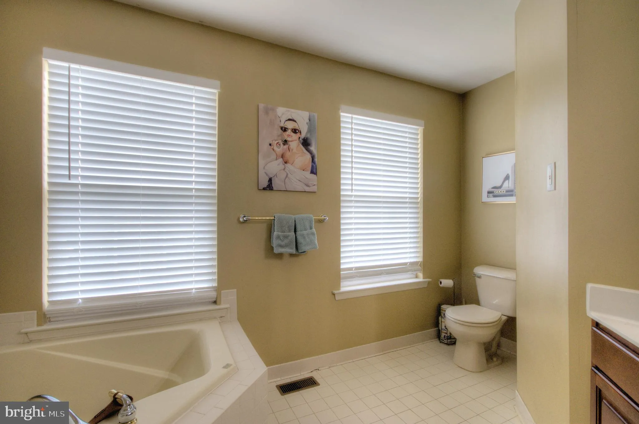 Sewell, New Jersey 08080, United States, 4 Bedrooms Bedrooms, ,4 BathroomsBathrooms,Residential,Active,150369