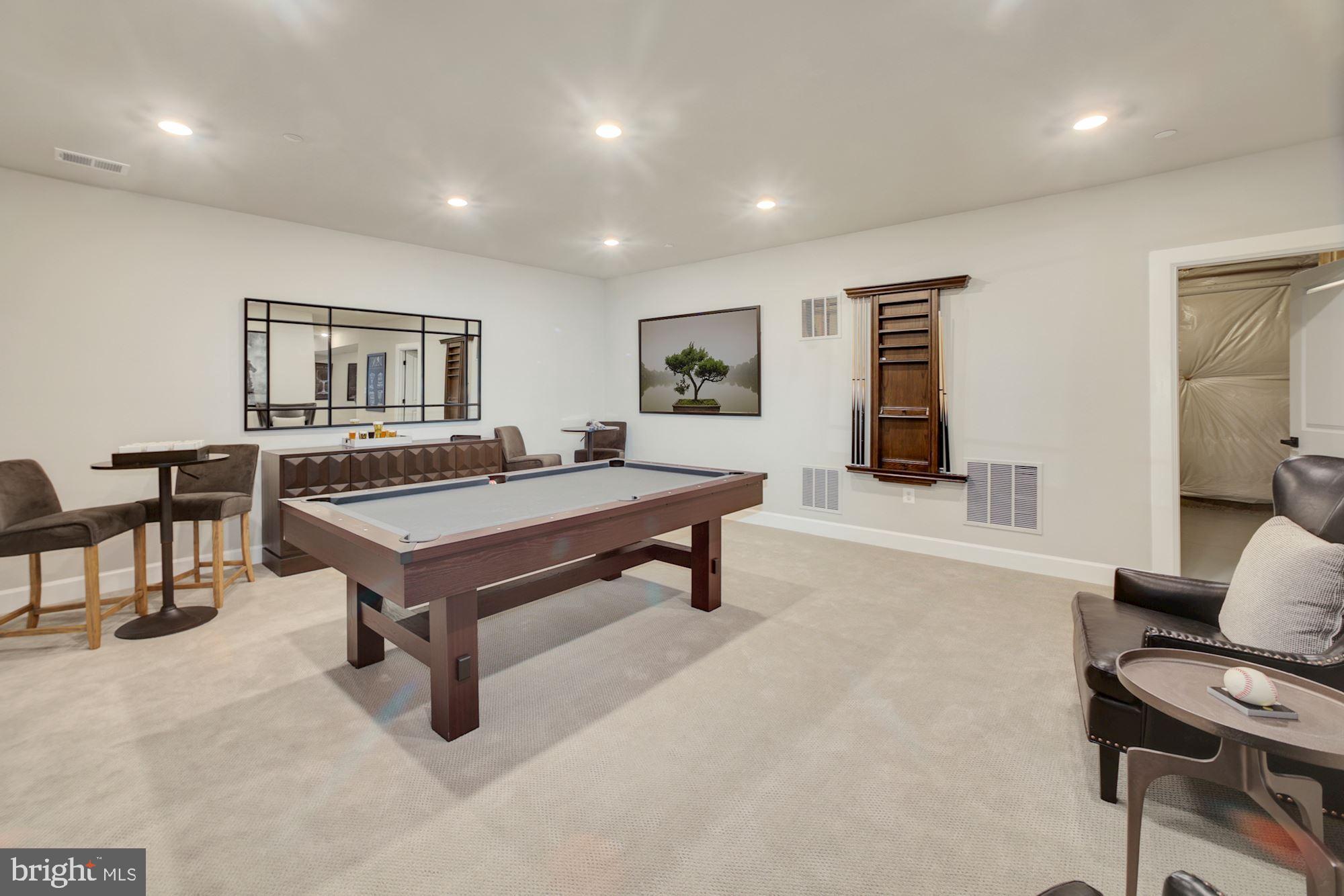 CEDAR CREEK - Residential