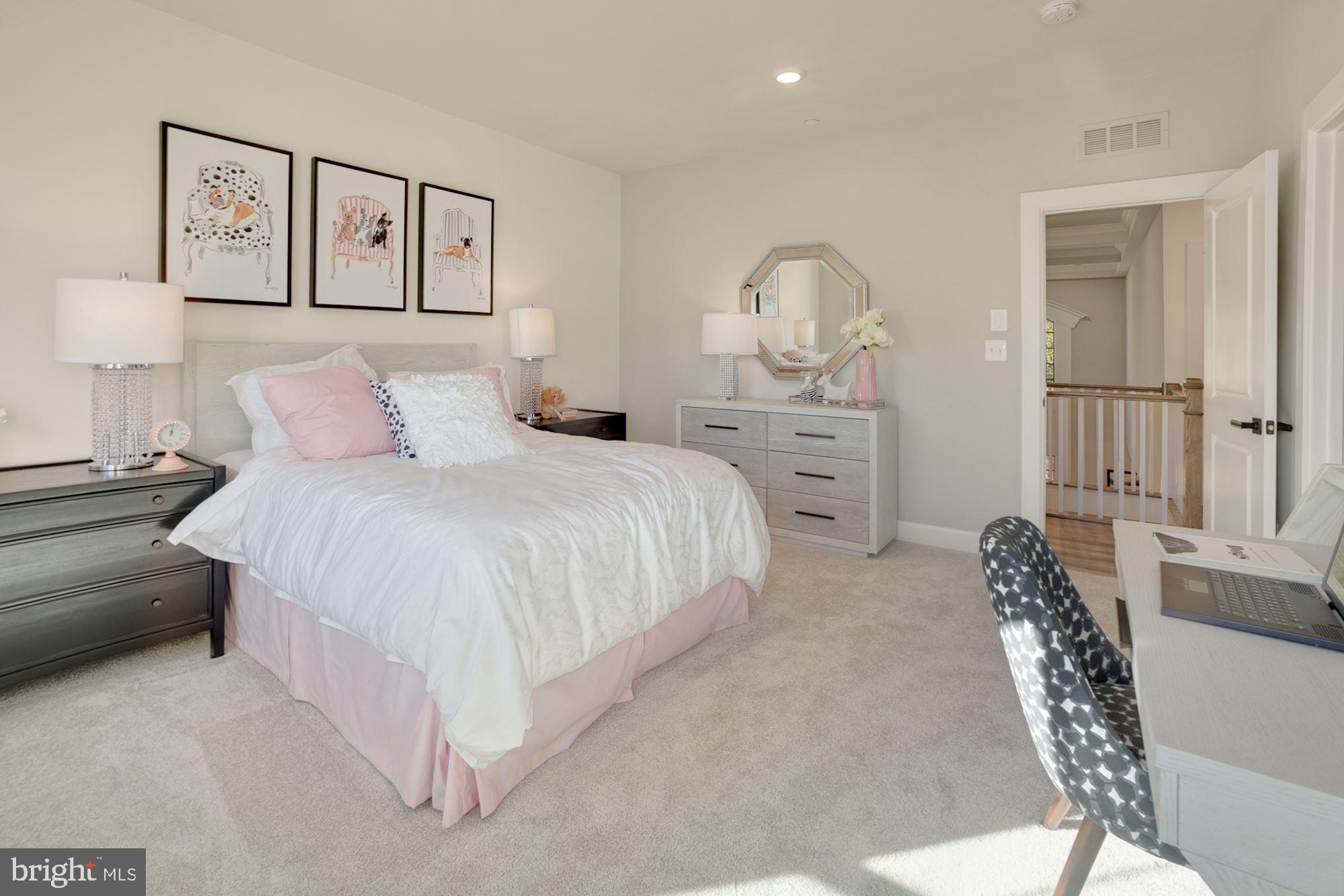 CEDAR CREEK - Residential