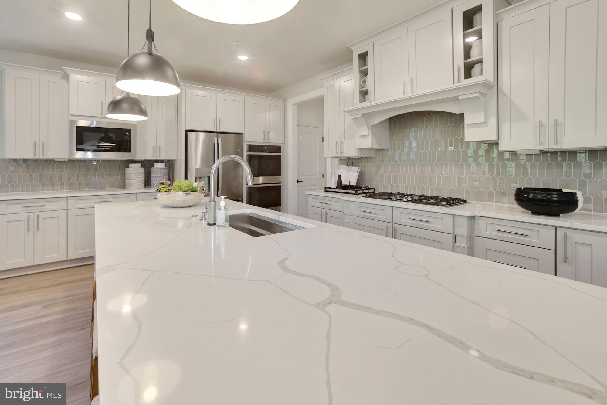 CEDAR CREEK - Residential