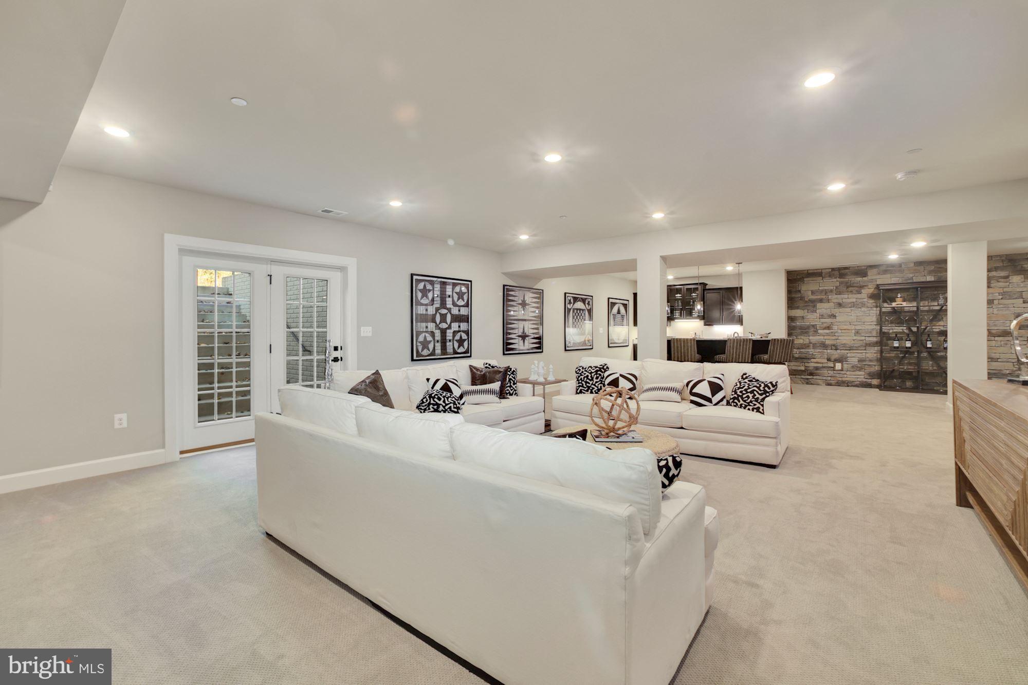 CEDAR CREEK - Residential