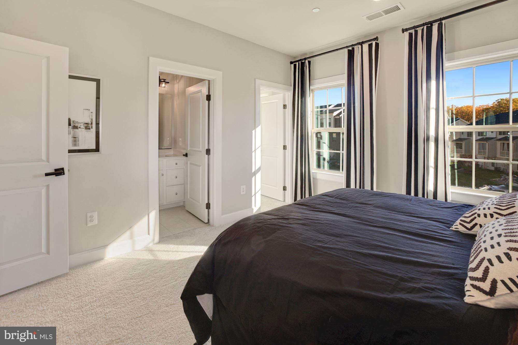 CEDAR CREEK - Residential