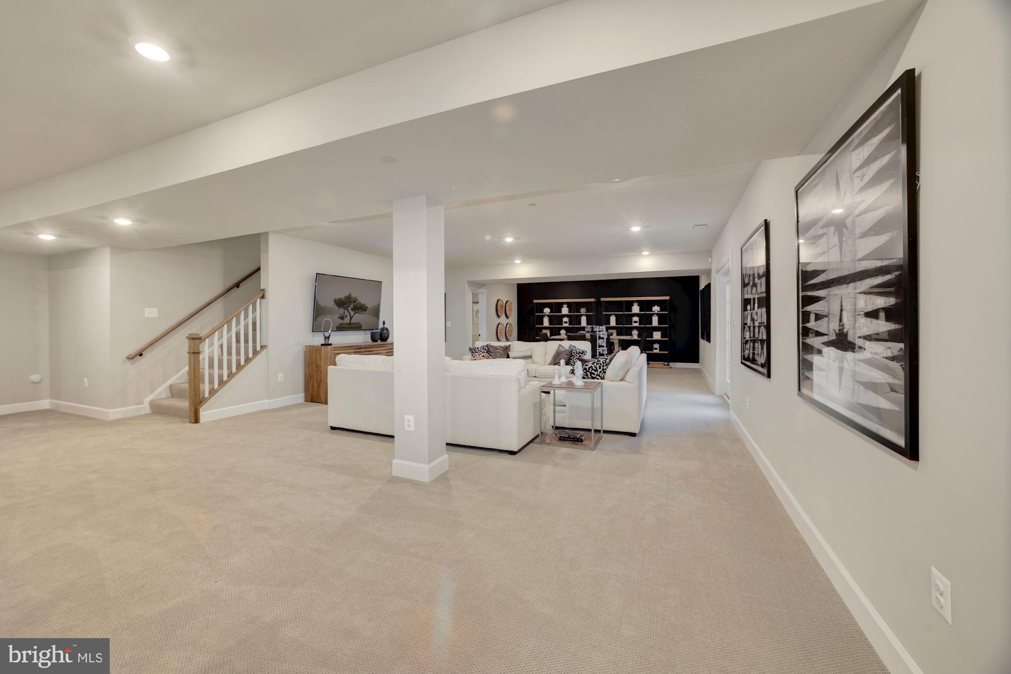 CEDAR CREEK - Residential