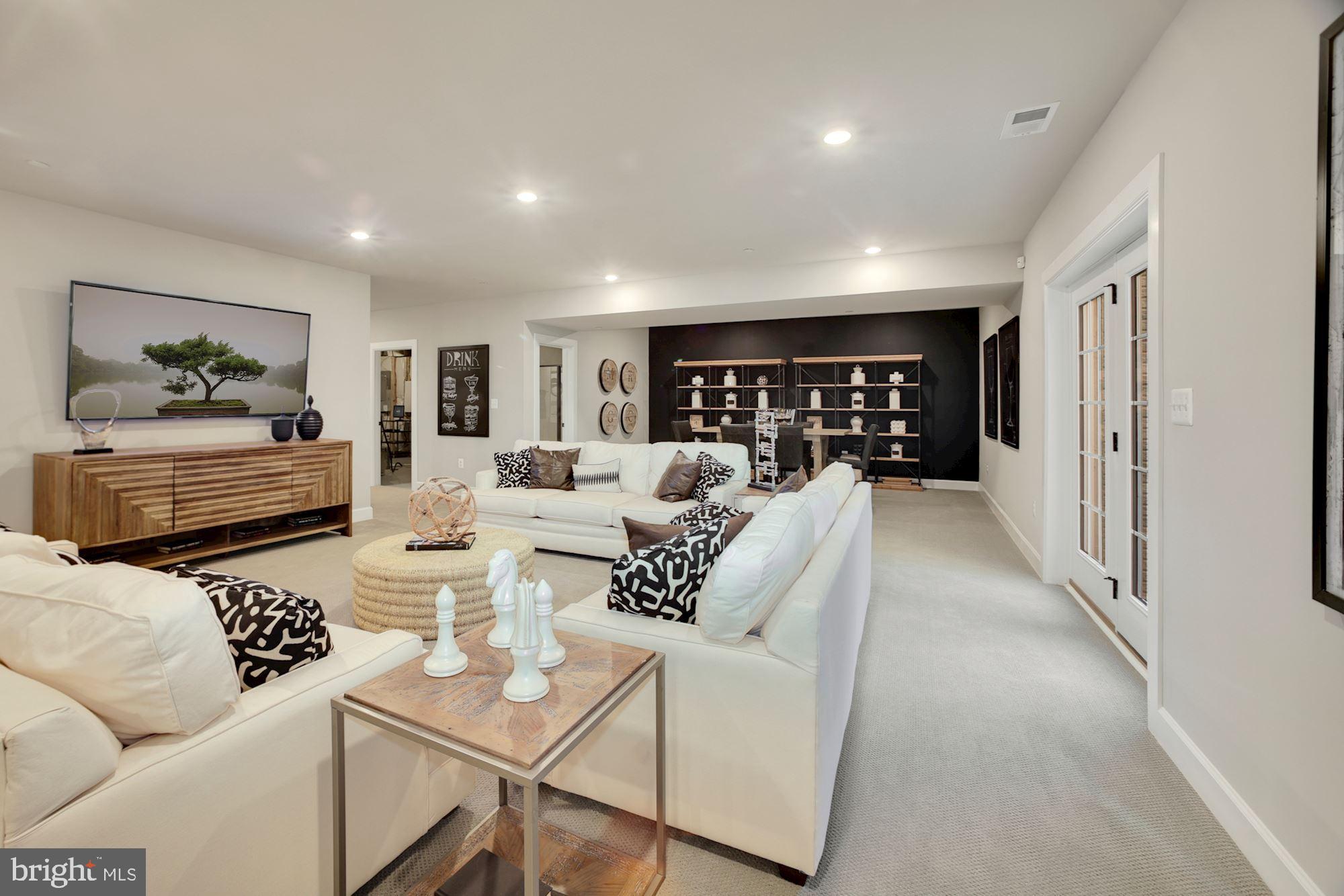 CEDAR CREEK - Residential