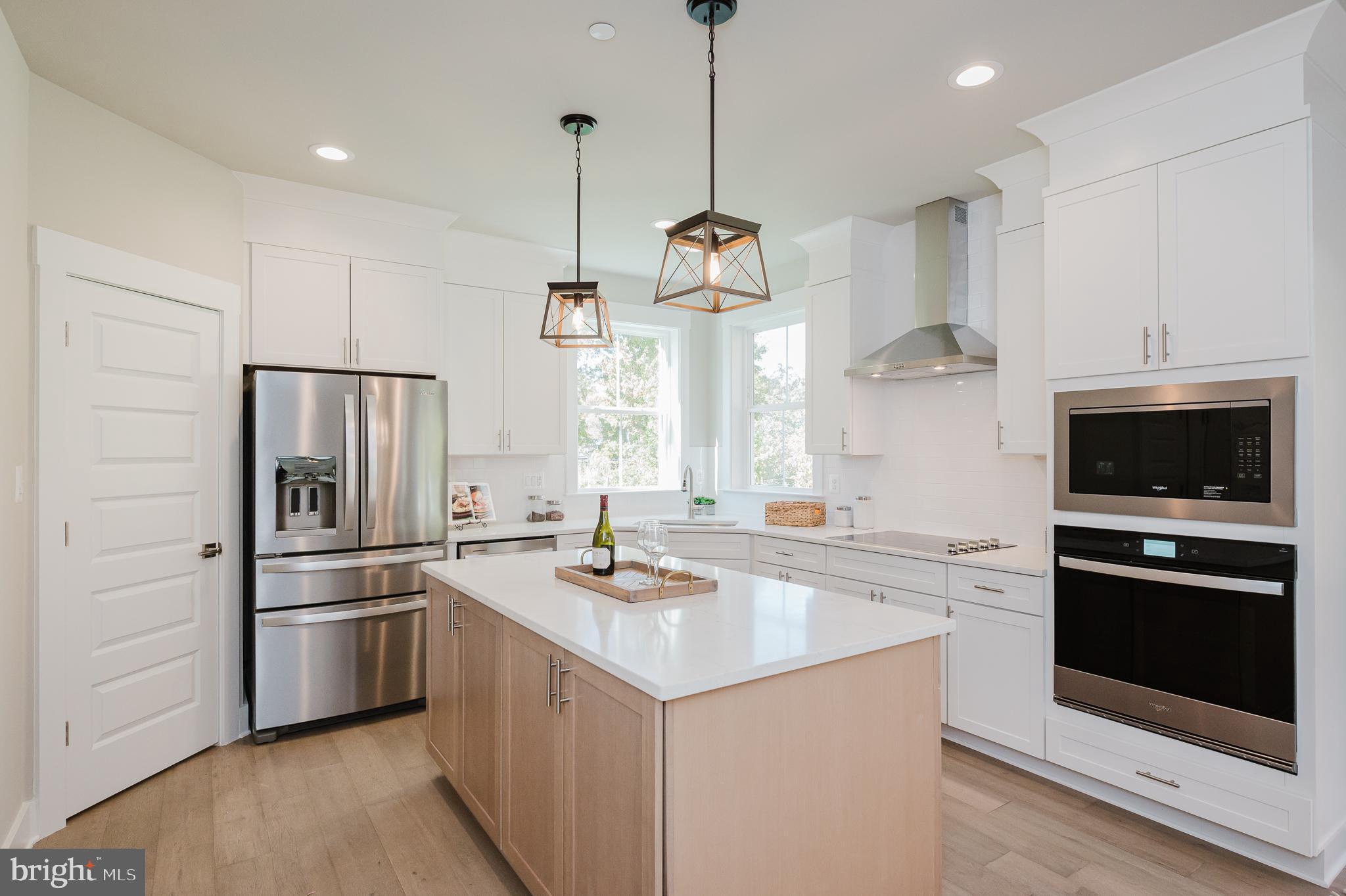 WATERS EDGE - Residential