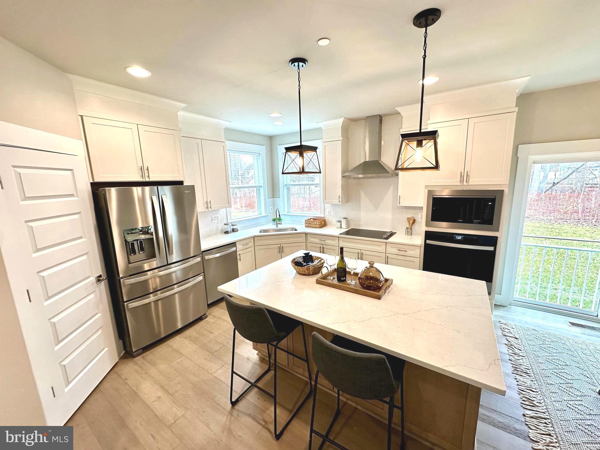 WATERS EDGE - Residential