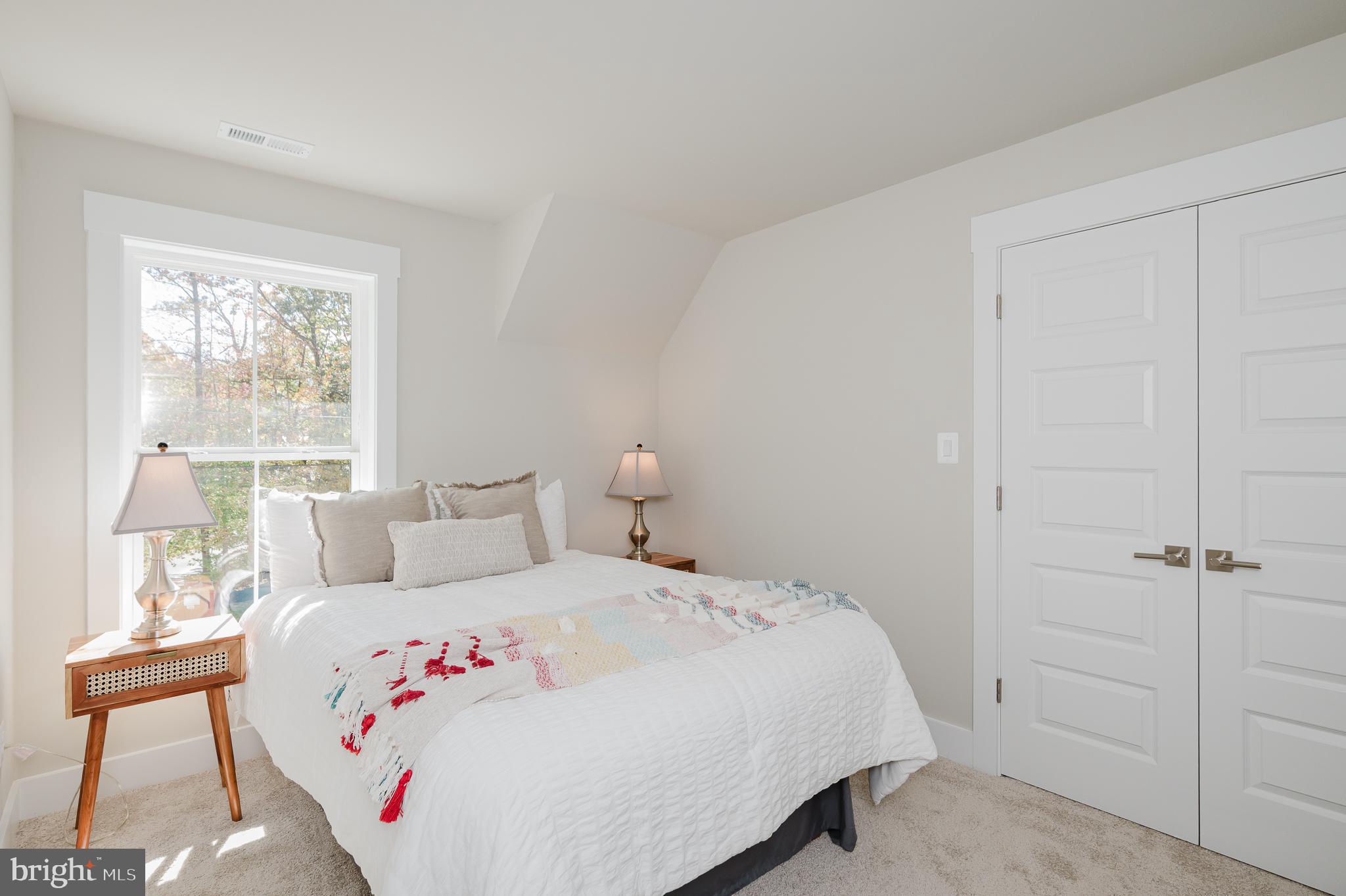 WATERS EDGE - Residential