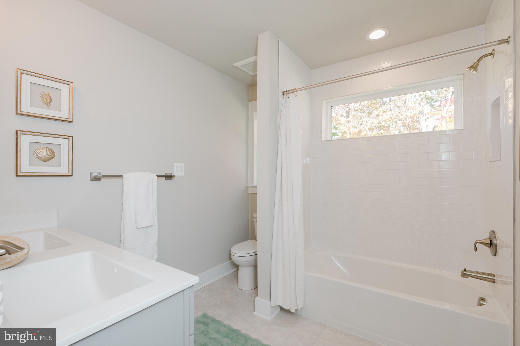 WATERS EDGE - Residential