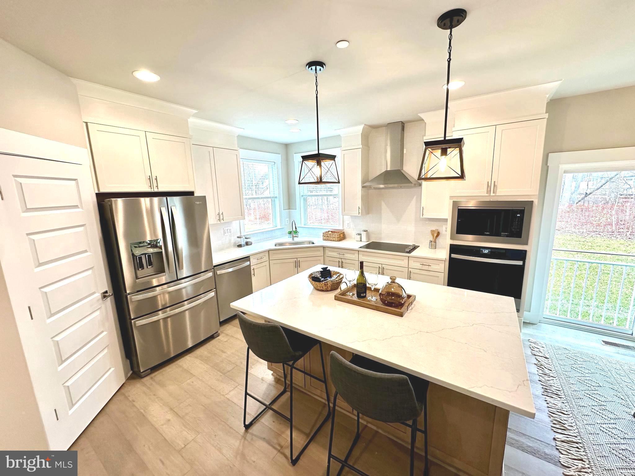 WATERS EDGE - Residential