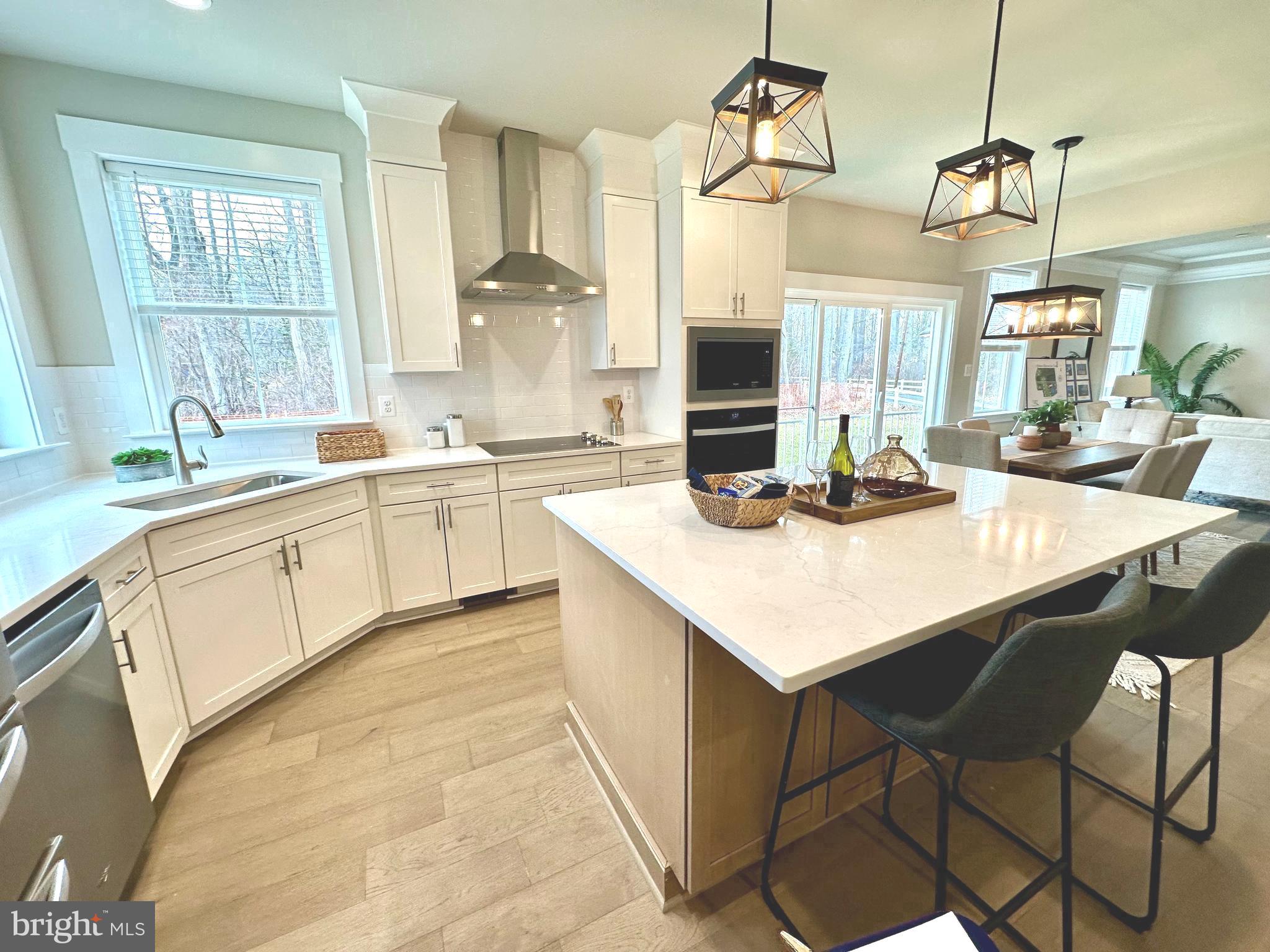 WATERS EDGE - Residential