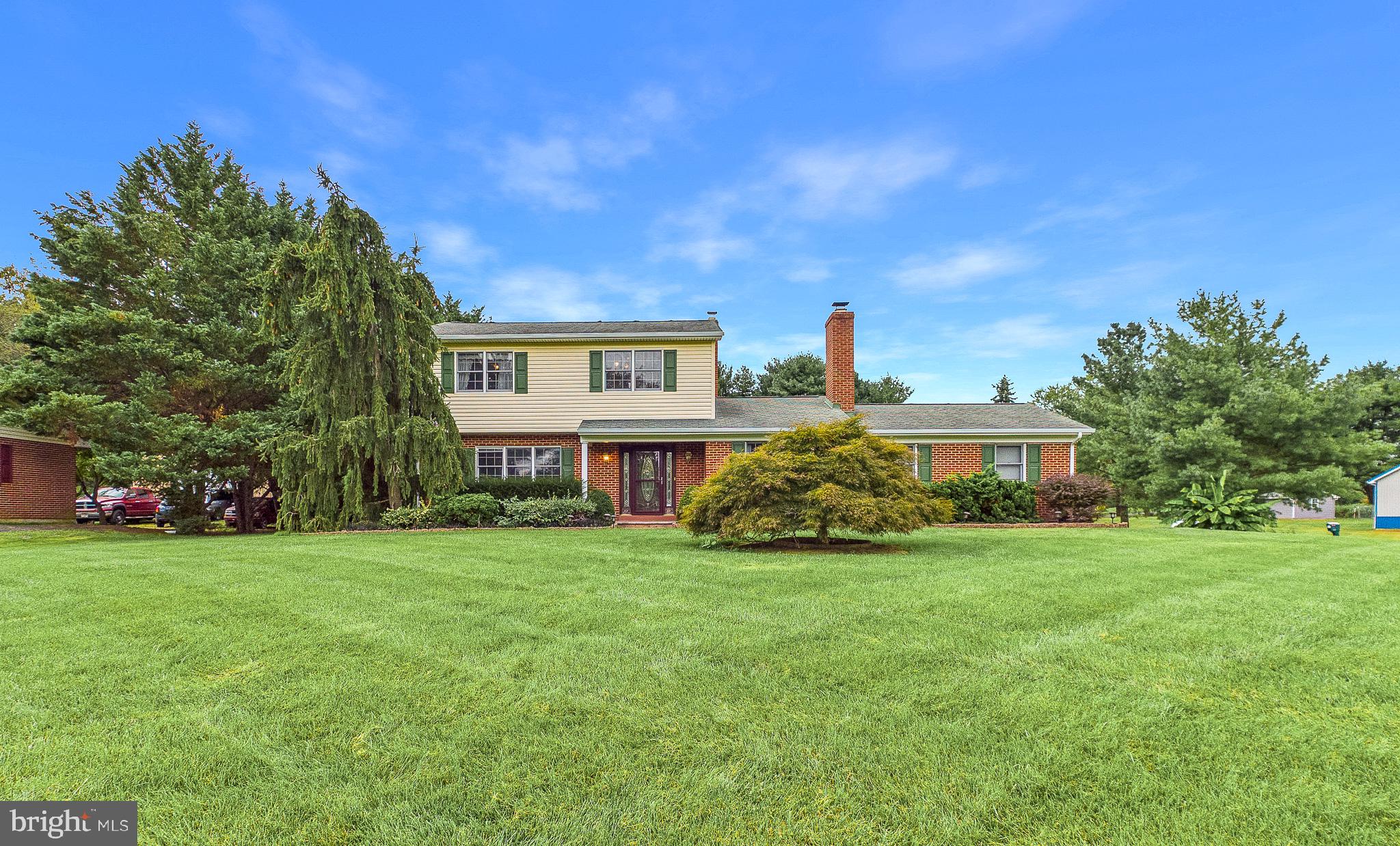 320 GREAT OAK DRIVE