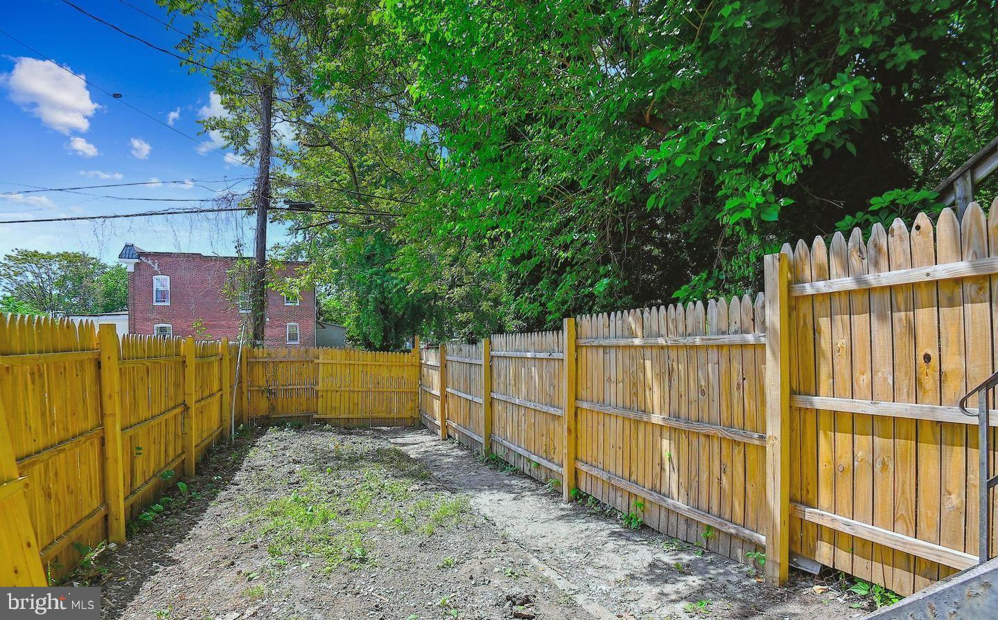 EDMONDSON VIILLAGE - Residential Lease