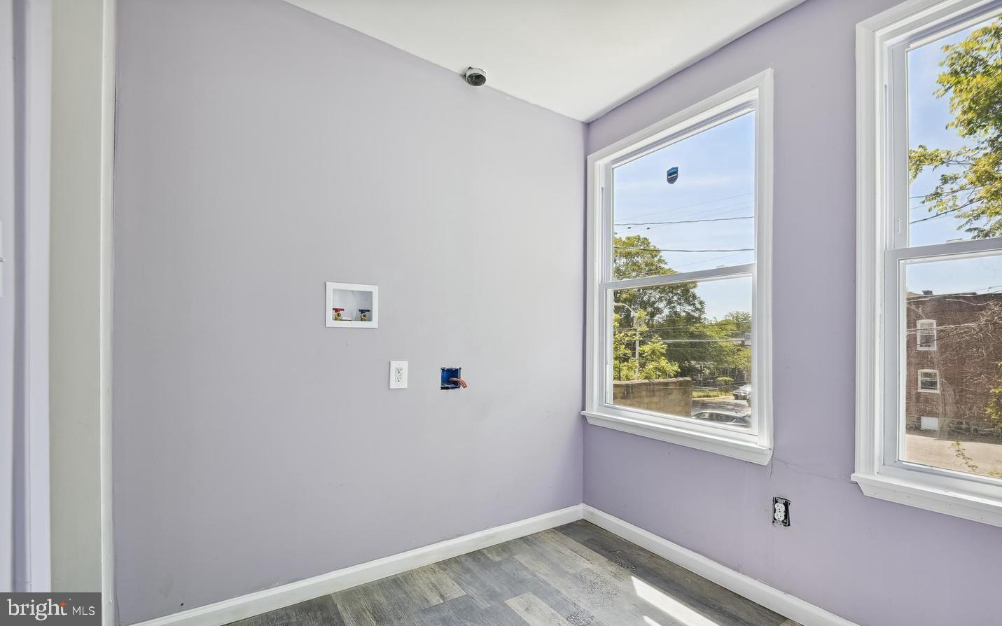 EDMONDSON VIILLAGE - Residential Lease