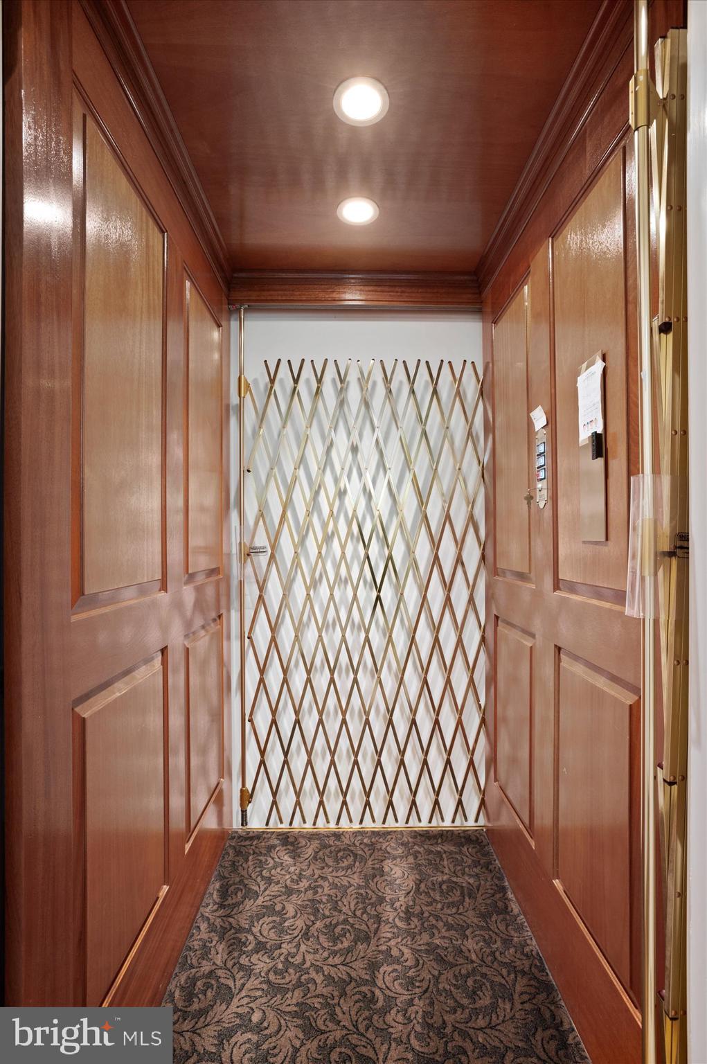 MAZZA WOODS - Residential