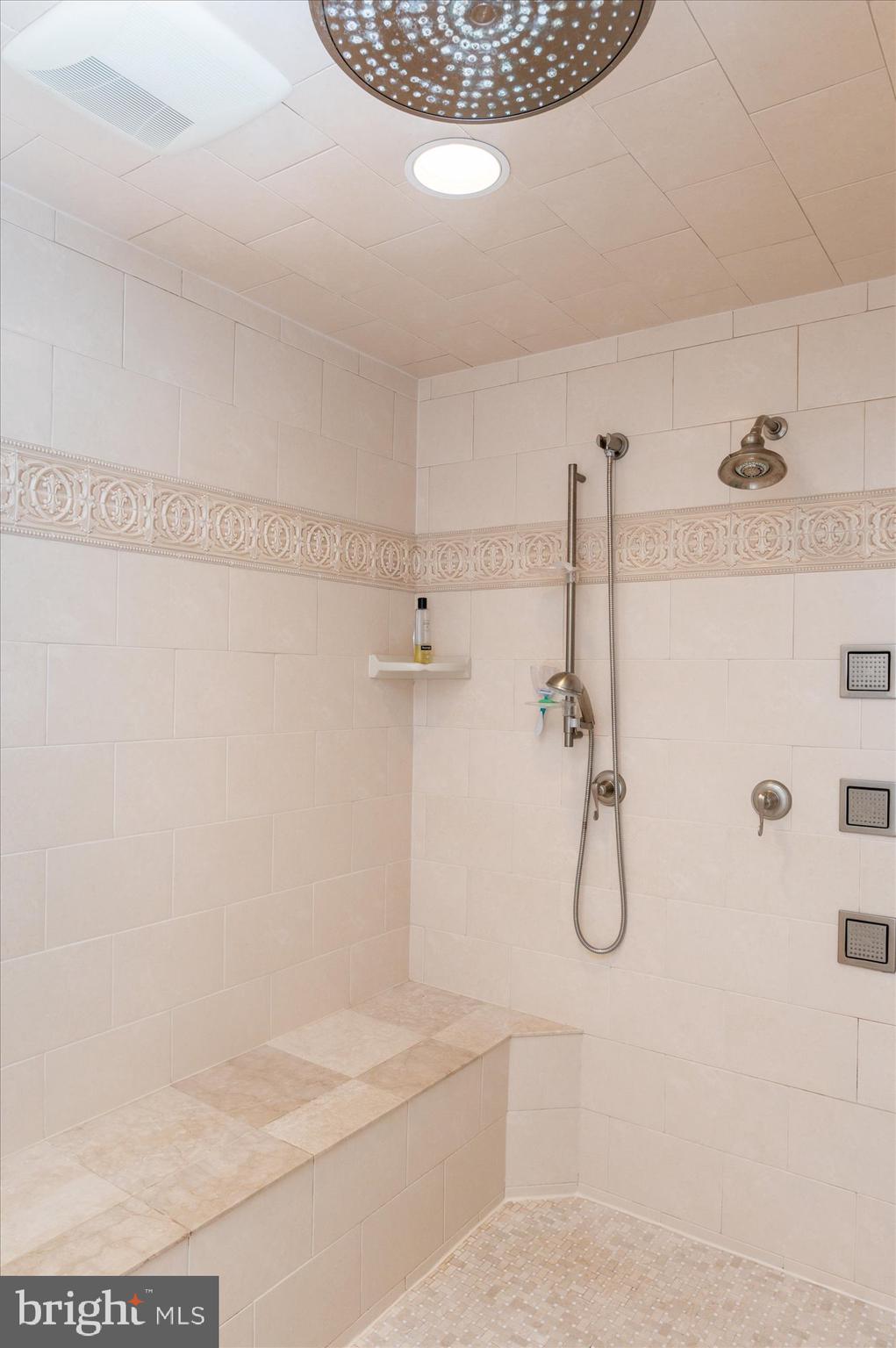 MAZZA WOODS - Residential