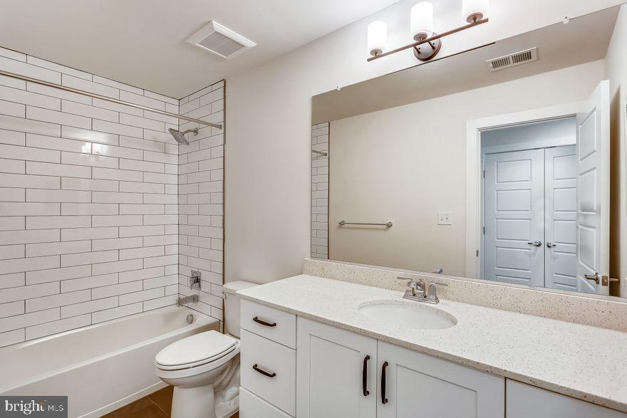 GAITHERSBURG OUTSIDE - Residential