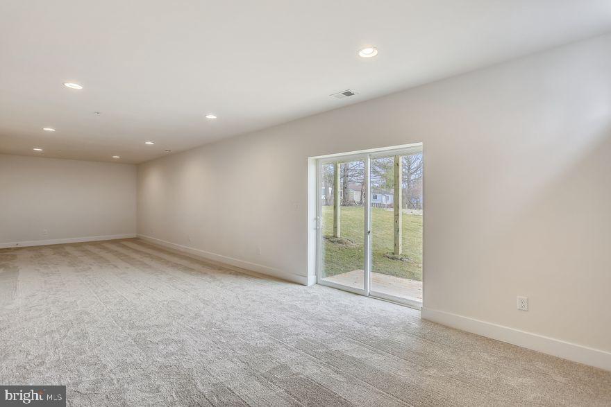 GAITHERSBURG OUTSIDE - Residential