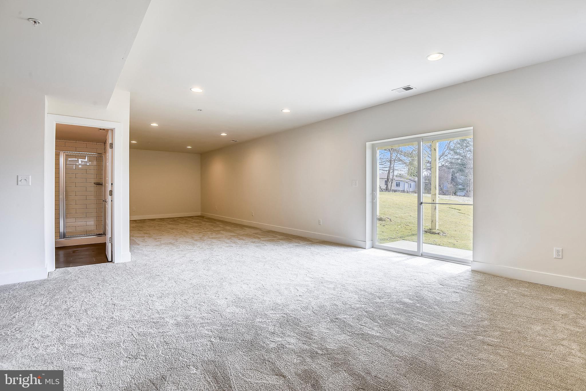 GAITHERSBURG OUTSIDE - Residential