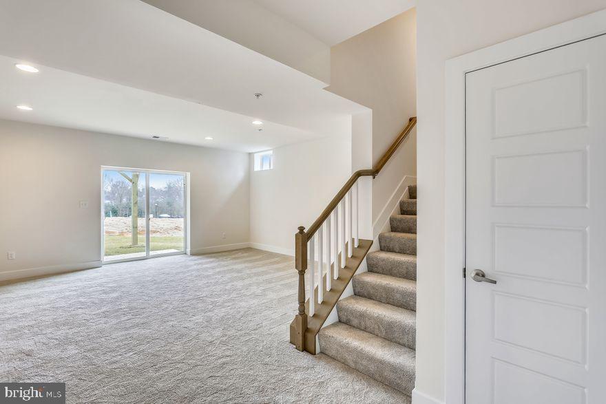 GAITHERSBURG OUTSIDE - Residential