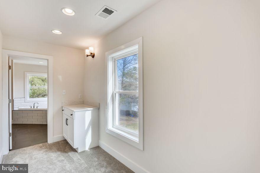 GAITHERSBURG OUTSIDE - Residential