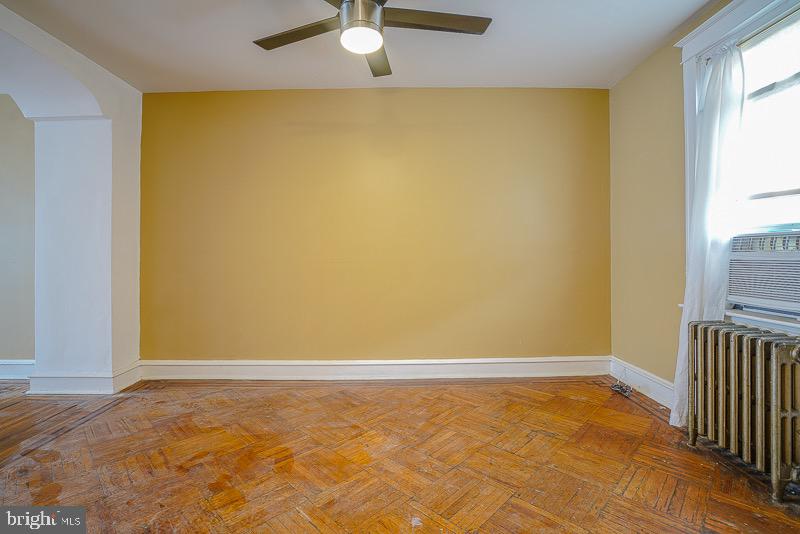 HOLMESBURG - Residential Lease