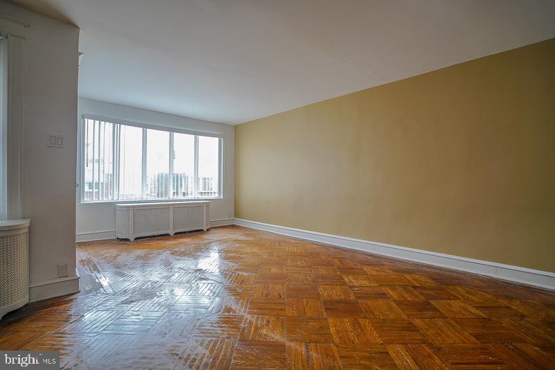 HOLMESBURG - Residential Lease