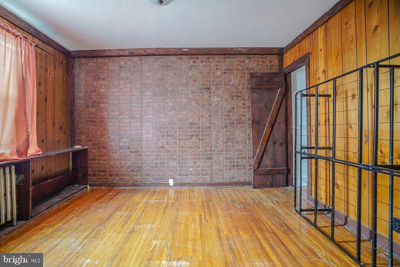 HOLMESBURG - Residential Lease