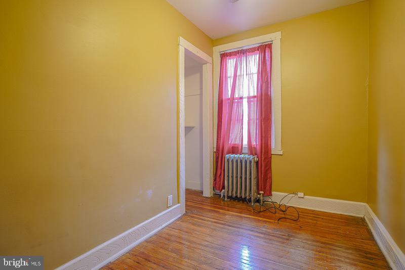 HOLMESBURG - Residential Lease